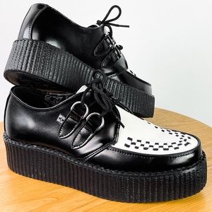 Tuk Footwear Classic Two-Tone Creepers vegan size 9 platform